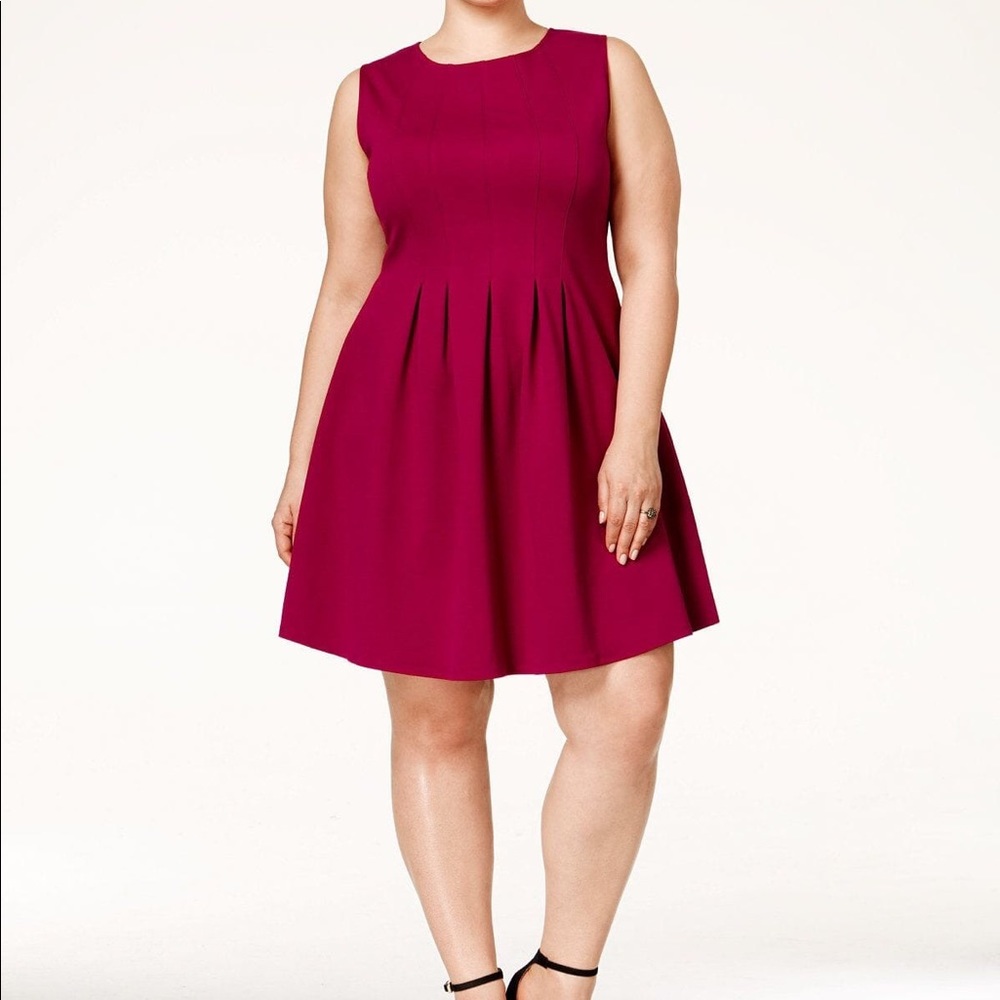Monteau pleated aline dress keyhole back